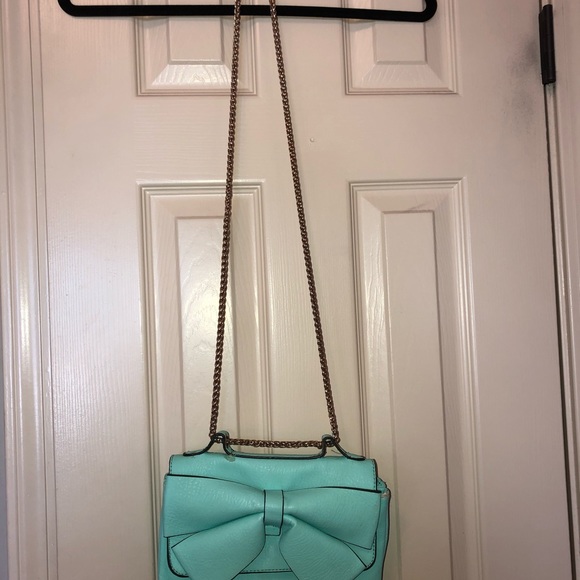 Mint green purse from Dillard’s! - Picture 4 of 5